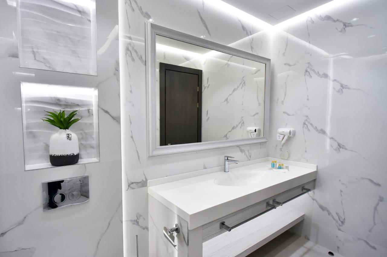 Bourbon Boutique Hotel Yerevan Luaran gambar